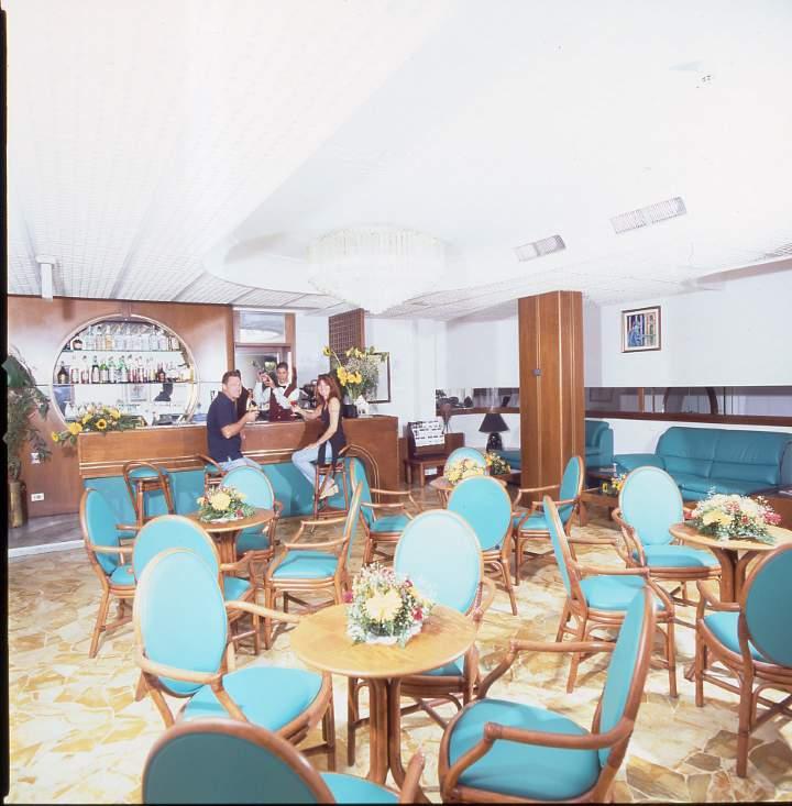 Hotel Florida Лідо-ді-Єзоло Екстер'єр фото