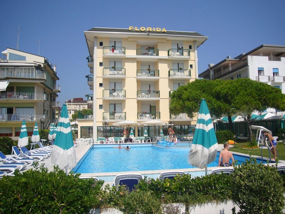 Hotel Florida Лідо-ді-Єзоло Екстер'єр фото