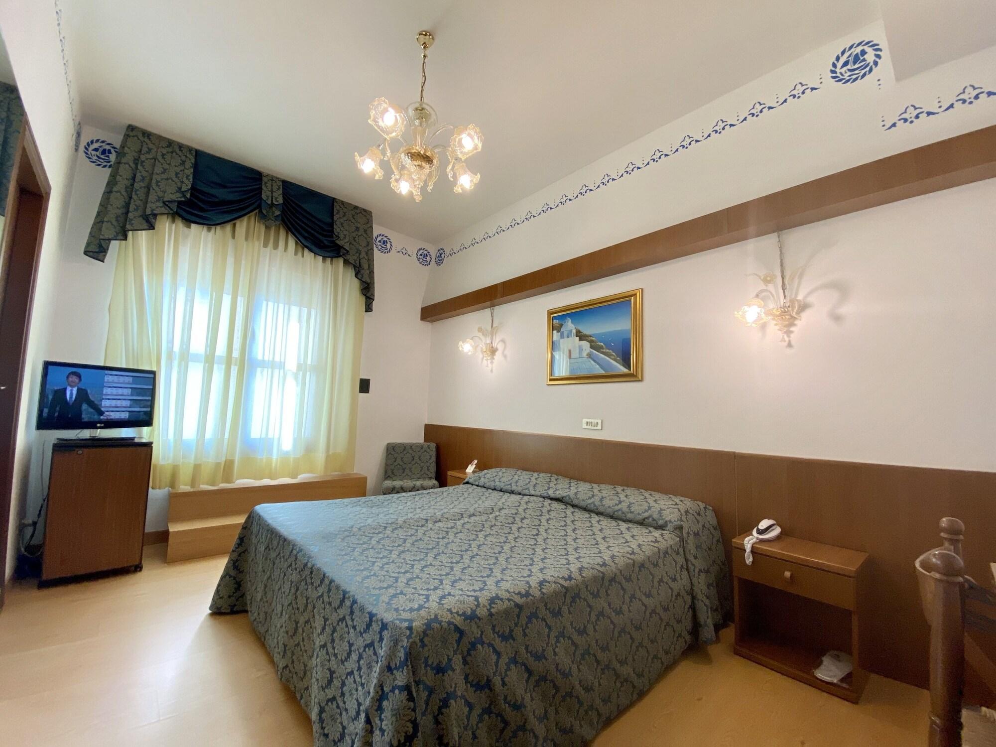 Hotel Florida Лідо-ді-Єзоло Екстер'єр фото
