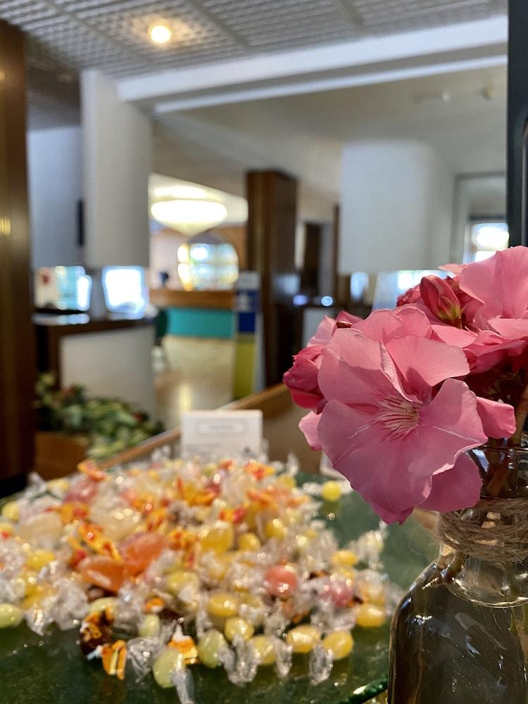Hotel Florida Лідо-ді-Єзоло Екстер'єр фото